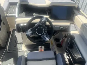2027 Tige Ultré 25ZX Icon