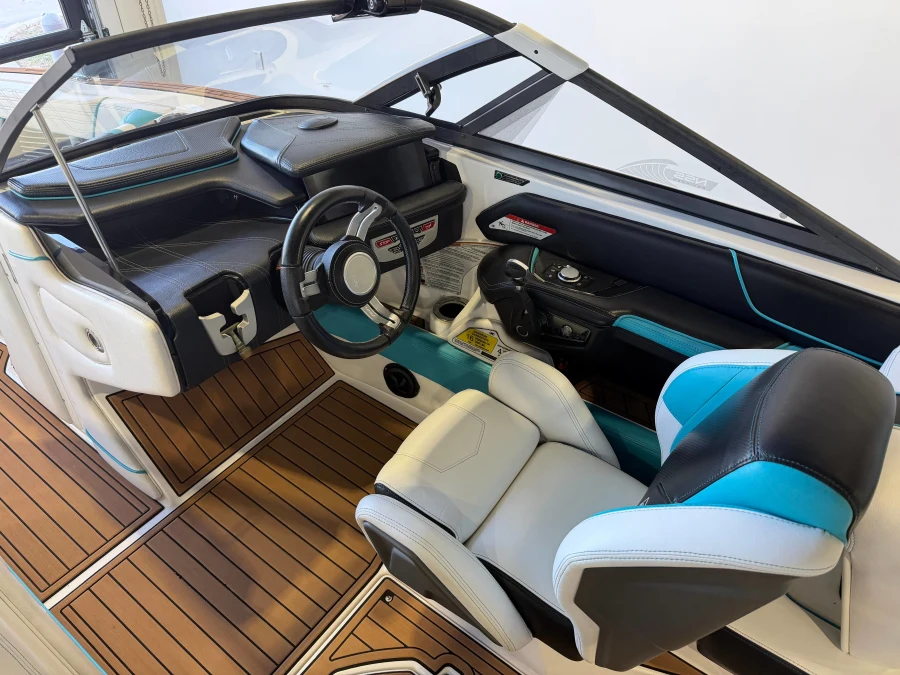 2017-nautique-g23-143944-image11