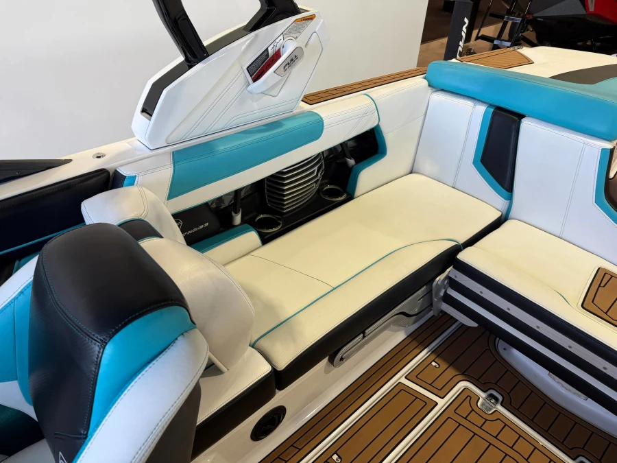 2017-nautique-g23-143944-image13
