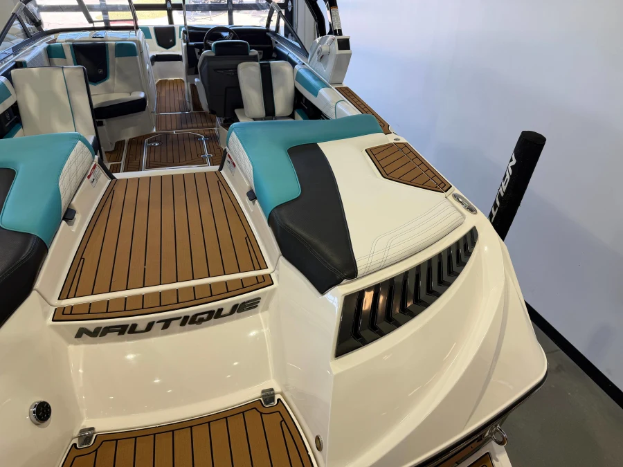 2017-nautique-g23-143944-image7