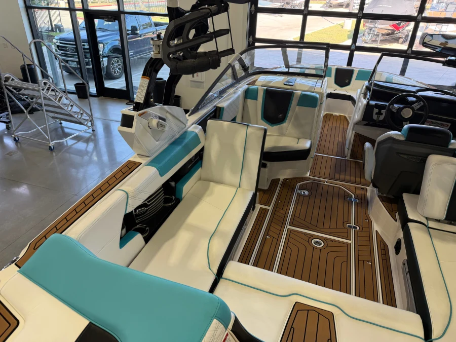 2017-nautique-g23-143944-image9