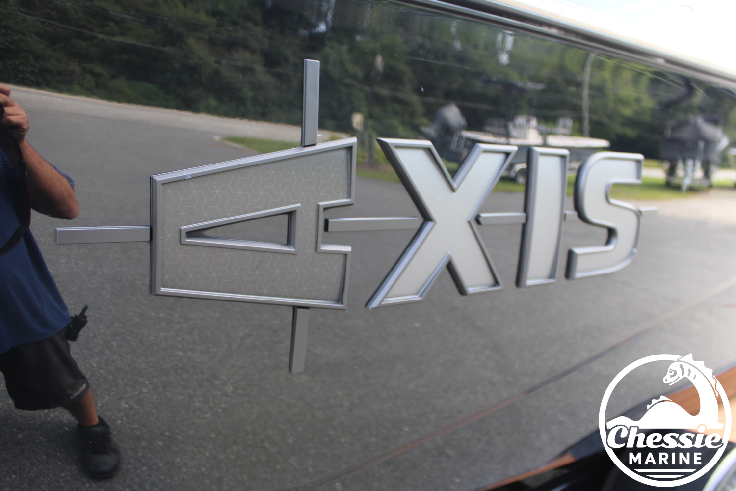 2027 Axis T235