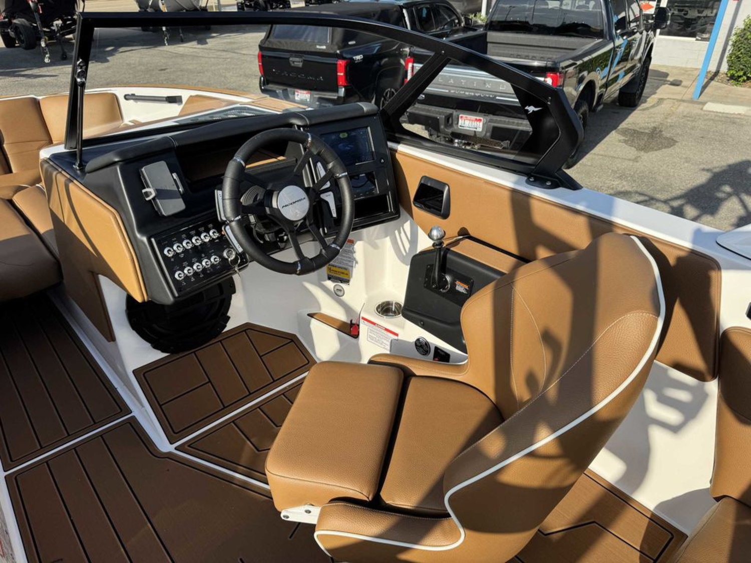 2027 MOOMBA Max