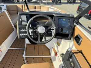 2027 MOOMBA Max Icon