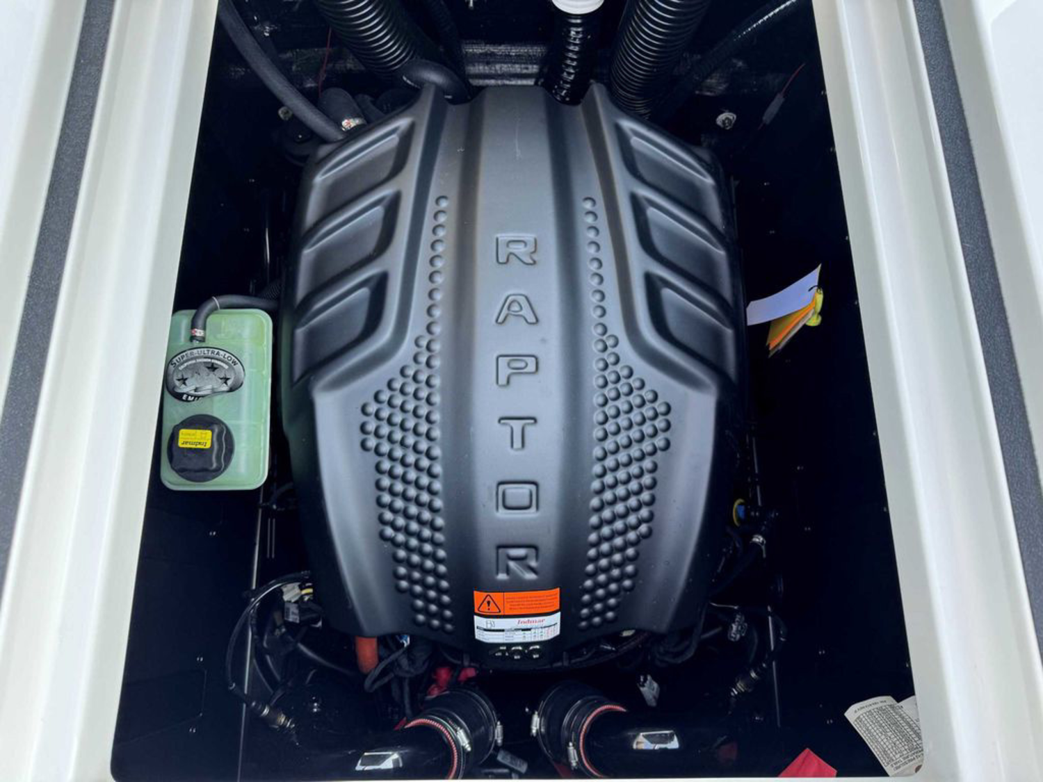 2027 MOOMBA Max