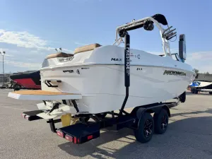 2027 MOOMBA Max Icon