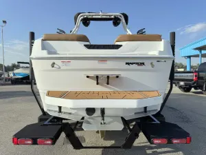 2027 MOOMBA Max Icon