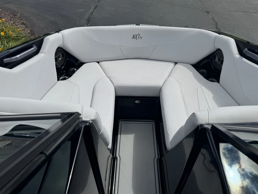 2020-mastercraft-nxt20-143950-image16