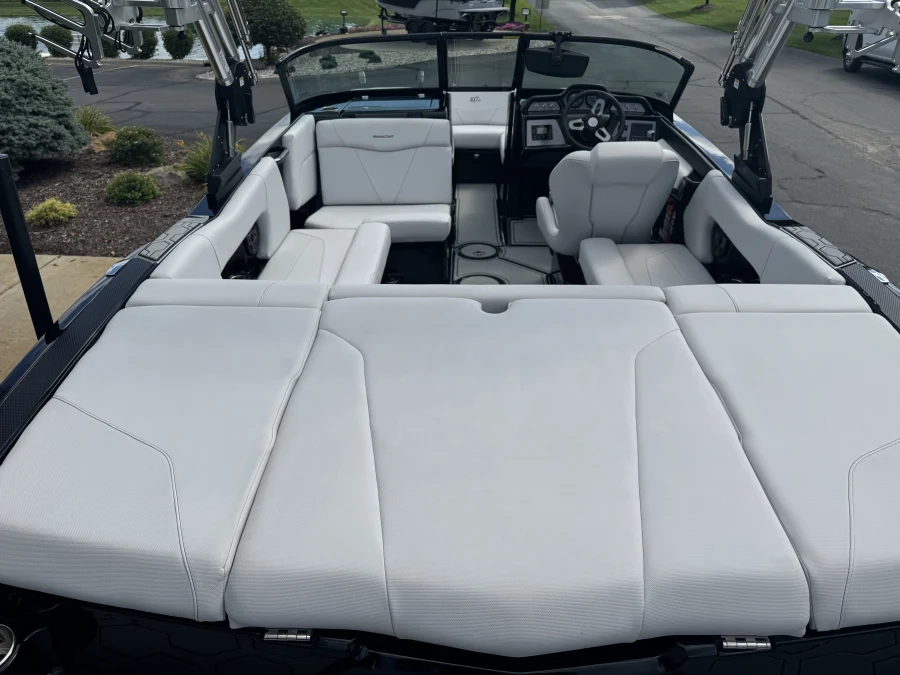 2020-mastercraft-nxt20-143950-image8