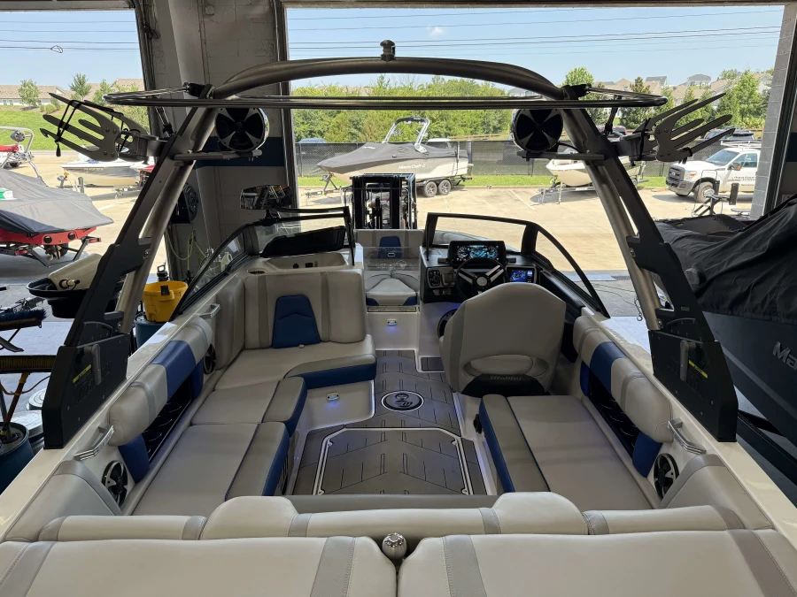 2018-malibu-21-mlx-143953-image25