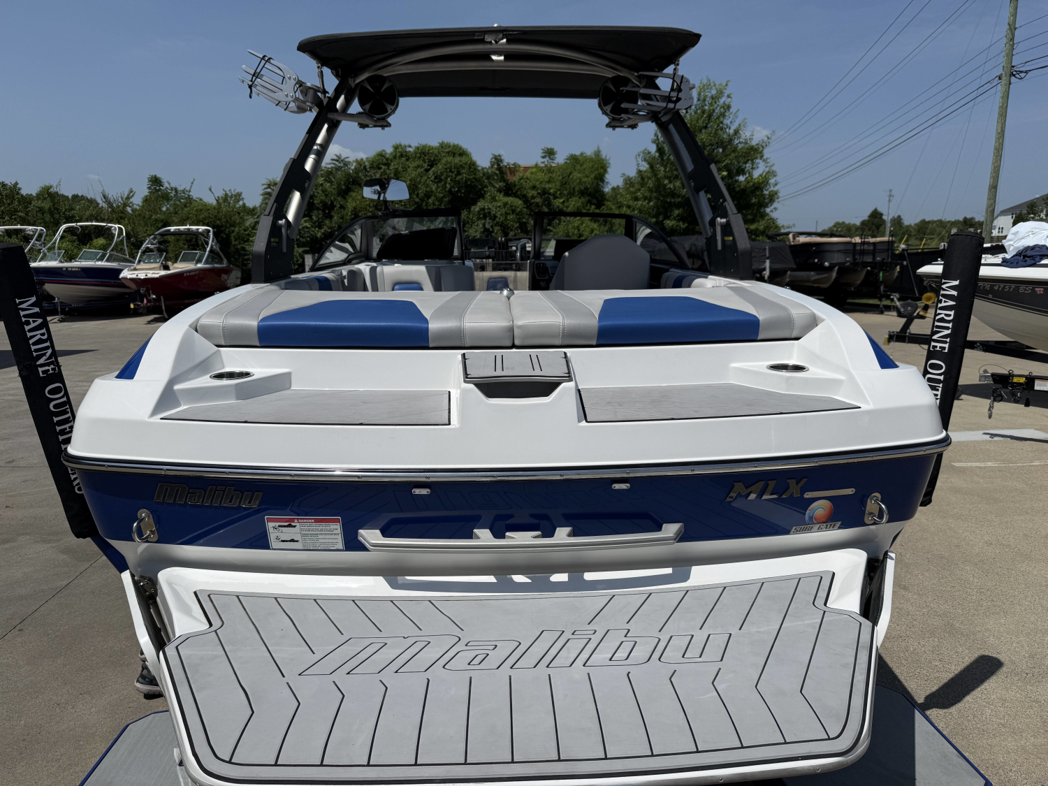 2018 Malibu 21 MLX