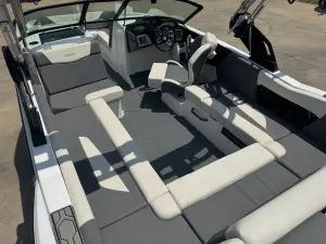 2022-mastercraft-nxt22-143970-image10.webp