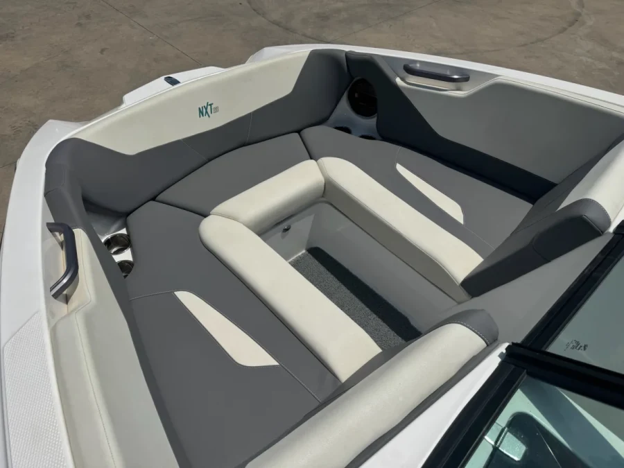2022-mastercraft-nxt22-143970-image12.webp