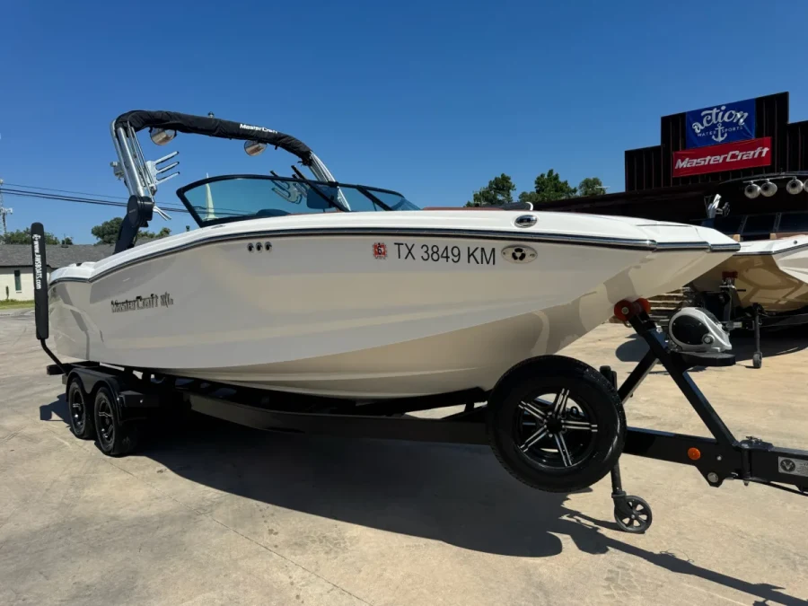 2022-mastercraft-nxt24-143972-image13.webp