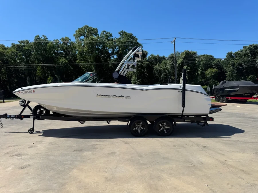 2022-mastercraft-nxt24-143972-image17.webp