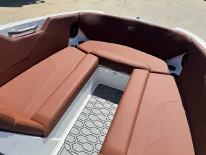 2022-mastercraft-nxt24-143972-image5.webp