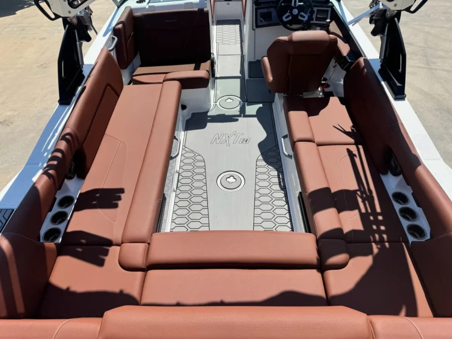 2022-mastercraft-nxt24-143972-image6.webp