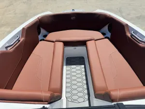 2022-mastercraft-nxt24-143972-image8.webp