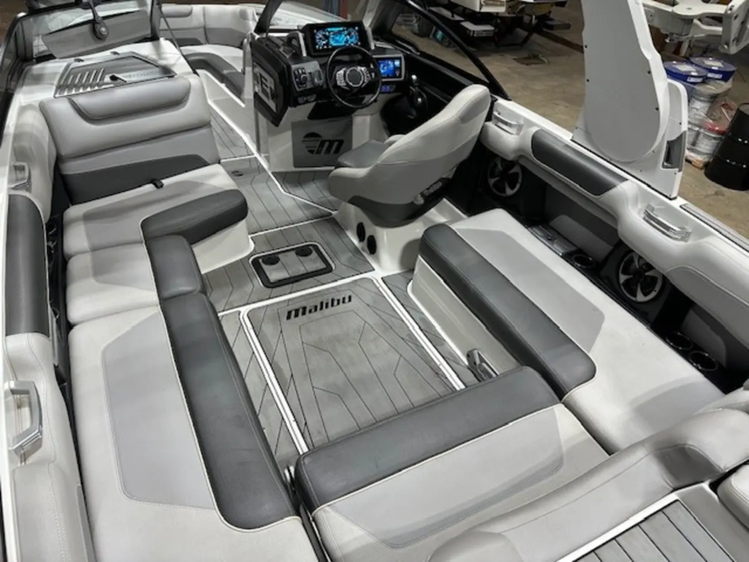 2018 Malibu M235