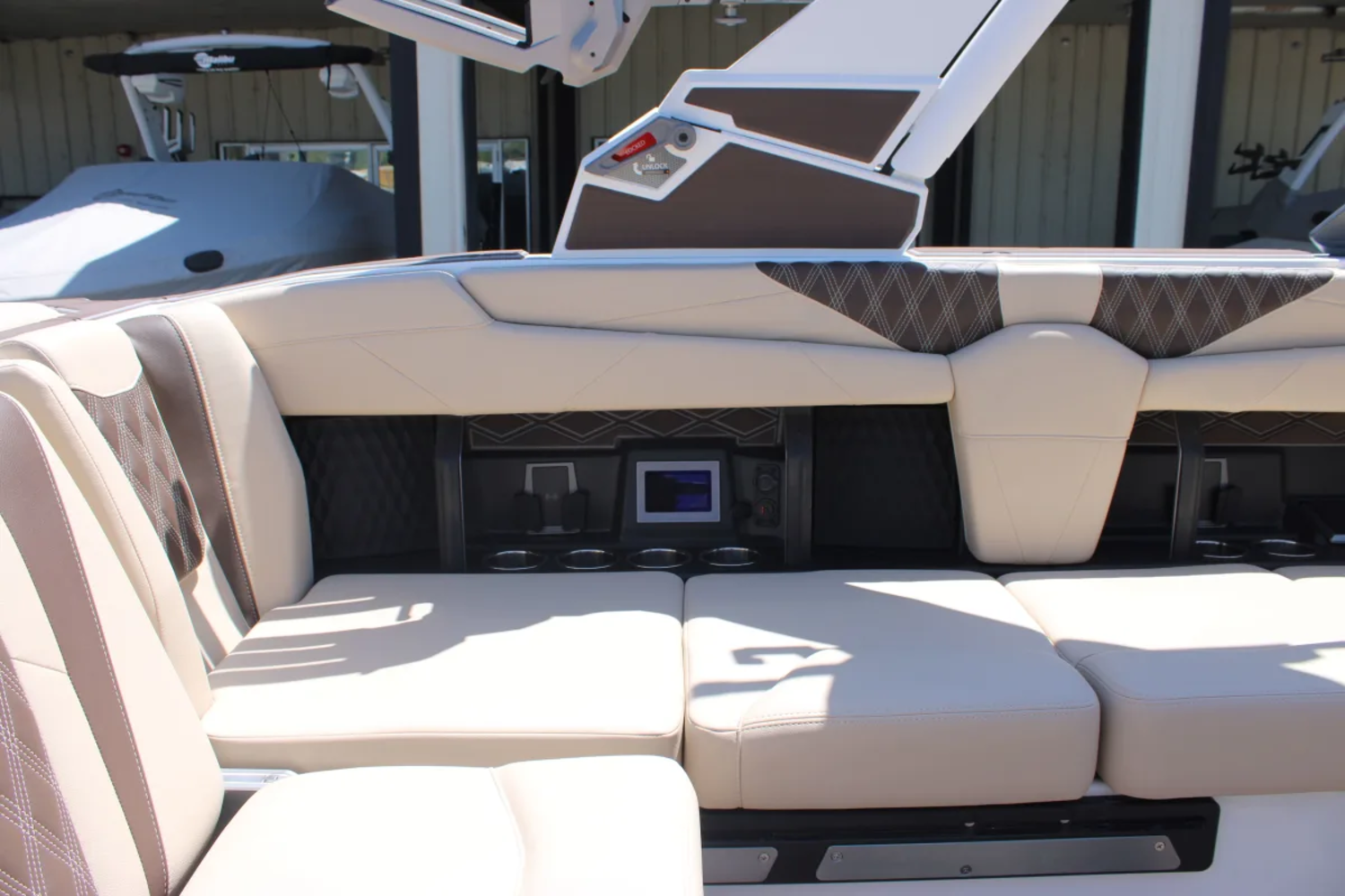 2027 Malibu M230