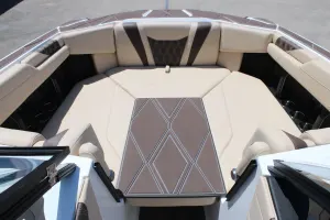 2027-malibu-m230-143978-image17.webp