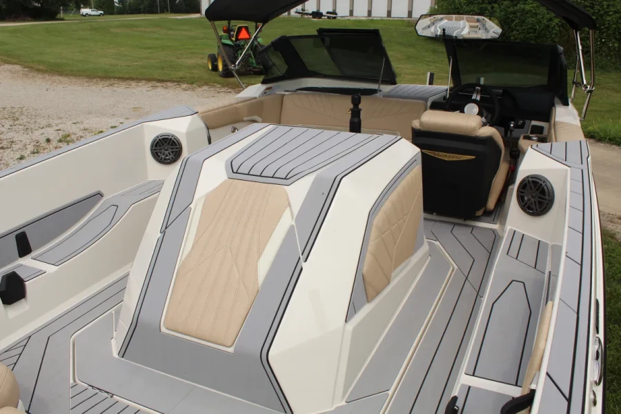 2026-nautique-ski-nautique-143980-image2.webp