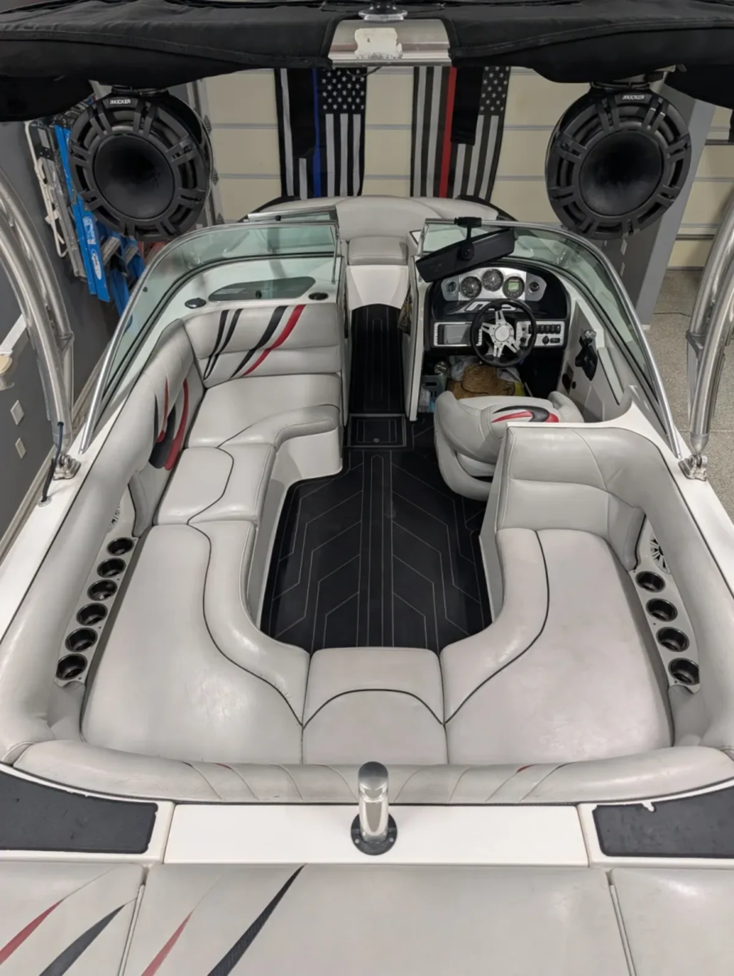 2011 MB Sports F21 Tomcat