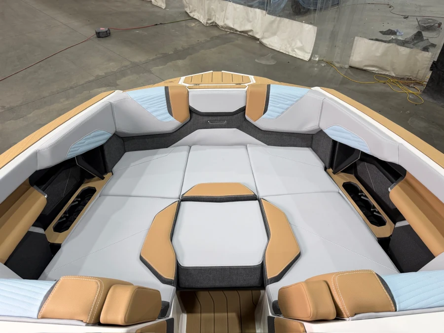 2027-mastercraft-x23-144014-image12