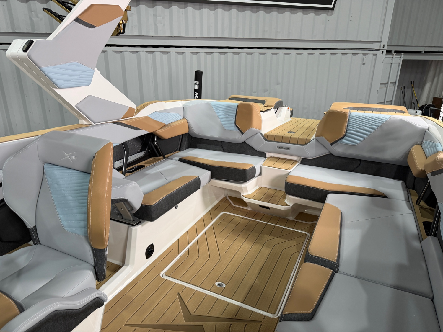 2027 MASTERCRAFT X23
