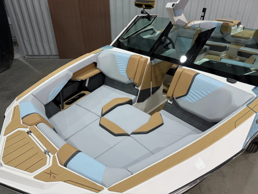 2027-mastercraft-x23-144014-image4