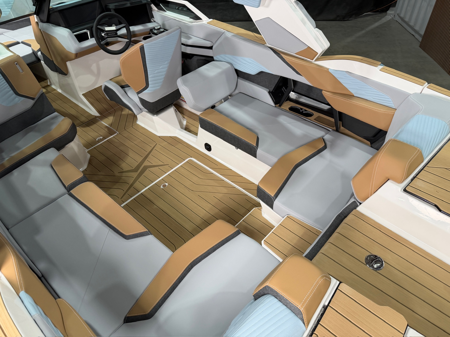 2027 MASTERCRAFT X23