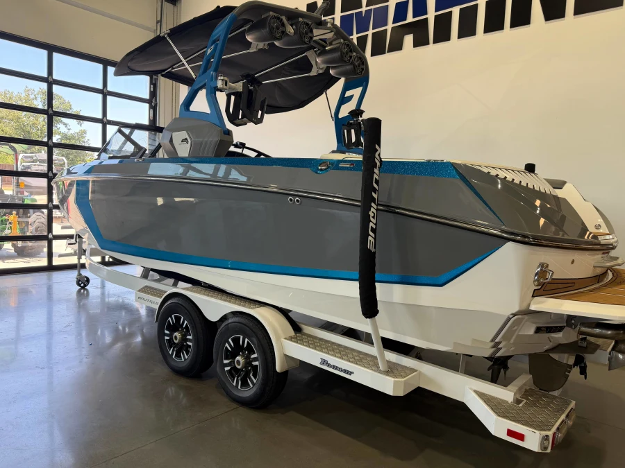 2019-nautique-g25-144015-image2