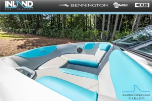 2019-mastercraft-nxt22-144034-image1.webp