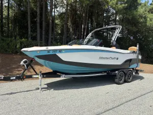 2023-mastercraft-xt24-144036-image10.webp
