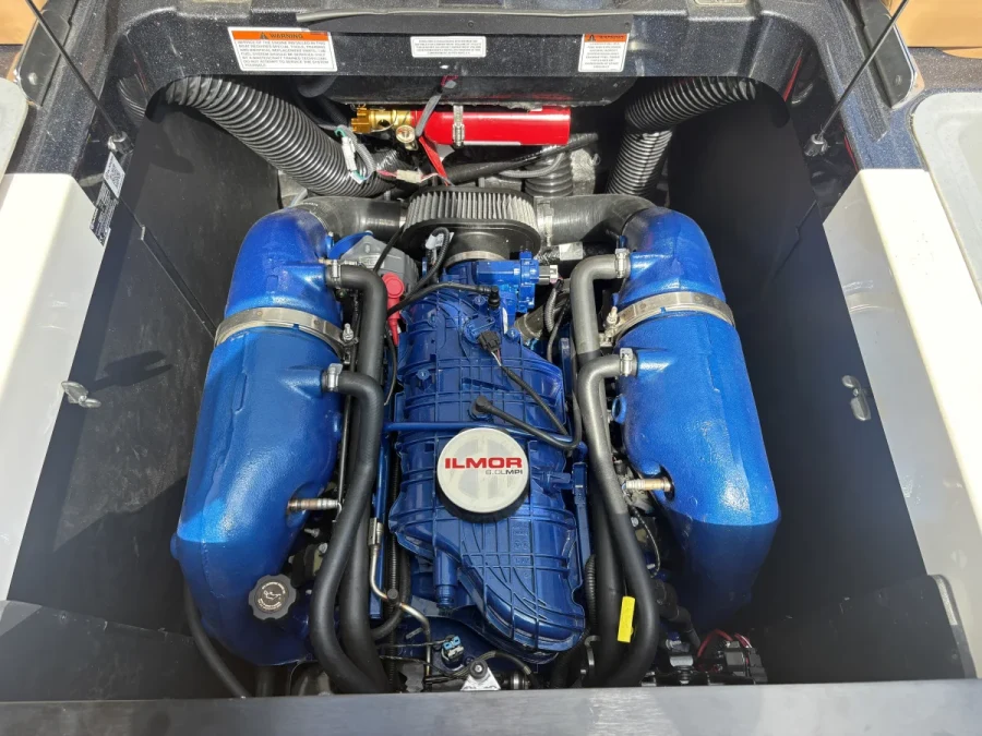 2023-mastercraft-xt24-144036-image23.webp