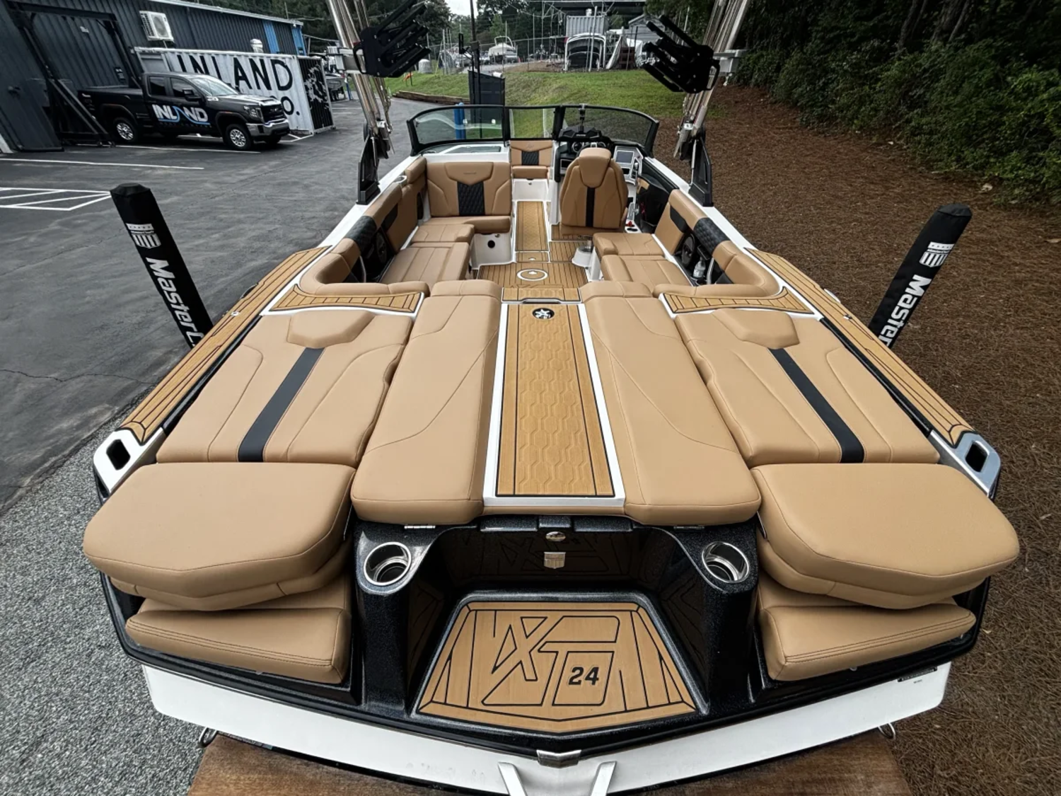 2023 MasterCraft XT24