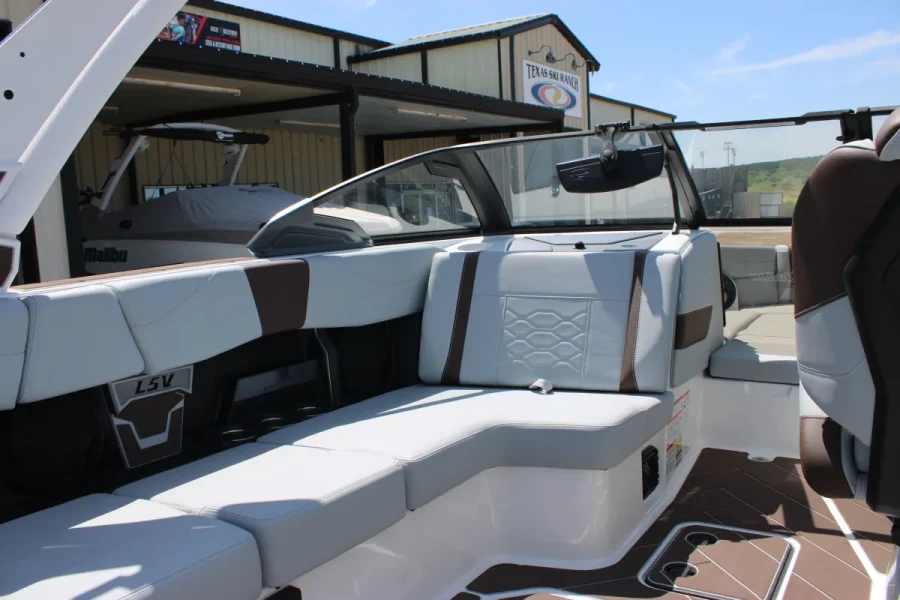 2026-malibu-wakesetter-23-lsv-144041-image12.webp