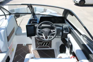 2026-malibu-wakesetter-23-lsv-144041-image15.webp