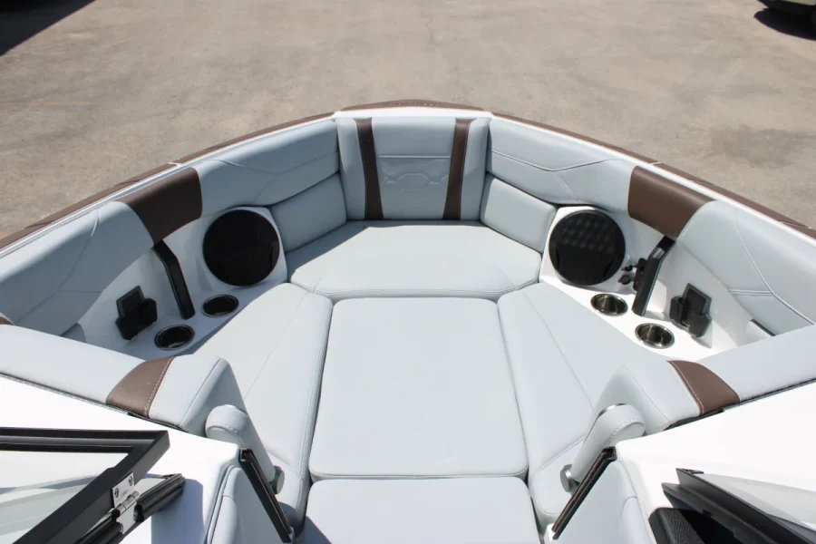 2026-malibu-wakesetter-23-lsv-144041-image16.webp