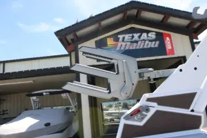 2026-malibu-wakesetter-23-lsv-144041-image18.webp