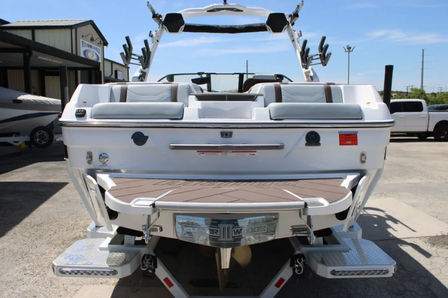 2026-malibu-wakesetter-23-lsv-144041-image7.webp