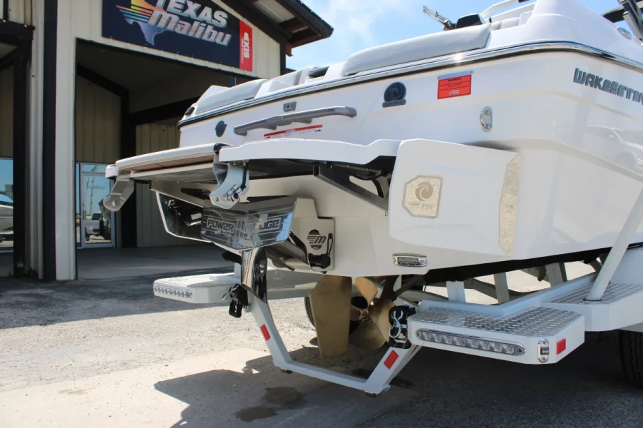 2026-malibu-wakesetter-23-lsv-144041-image8.webp