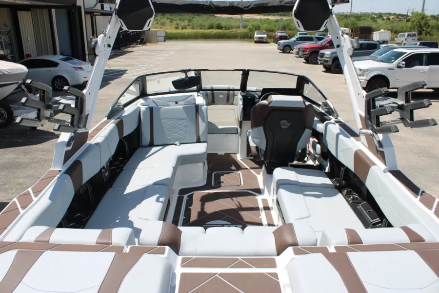 2026-malibu-wakesetter-23-lsv-144041-image9.webp
