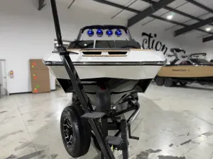 2025-mastercraft-x24-144044-image1.webp