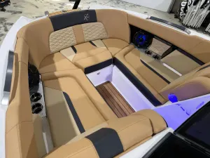 2025-mastercraft-x24-144044-image13.webp