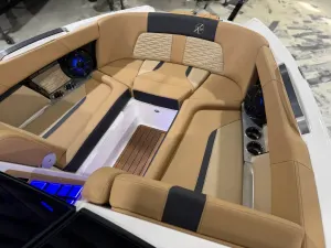 2025-mastercraft-x24-144044-image14.webp