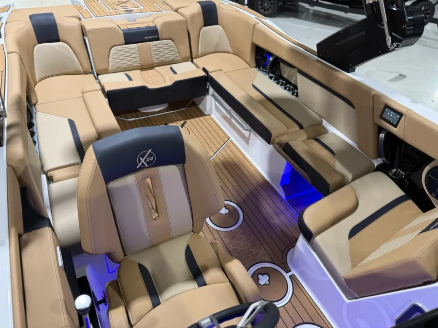 2025-mastercraft-x24-144044-image20.webp