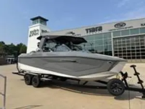 2027-nautique-g23-144049-image0.webp