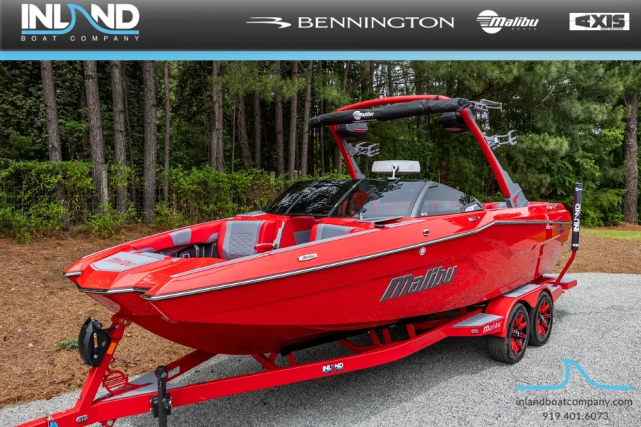 2025-malibu--wakesetter-23-mxz-144058-image1.webp
