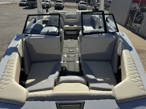 2026-tige-22rzx-144070-image5.webp
